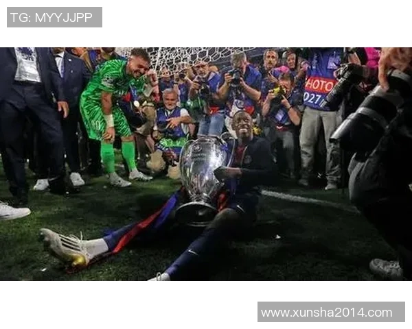 足球历史五大传奇球星巅峰对决 谁才是史上最伟大球员