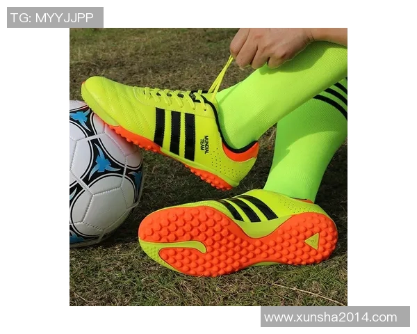 足球球星专用鞋适合夏季穿着吗?舒适性与透气性全解析 足球球星专用鞋适合夏季穿着吗?舒适性与透气性全解析